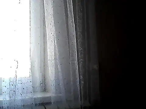 Littlecatme online show from 05-12-26, 06:32
