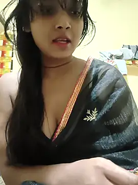 RAYI Queen 2 online show from 11-25-25, 09:53