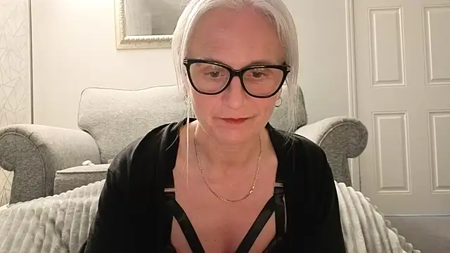 Velvet-Secrets online show from 04-02-26, 09:45