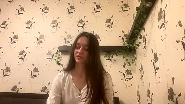 Snapshot of AshleyEady chatting on 09-12-25, 10:21 AshleyEady online show from 09-12-25, 10:21