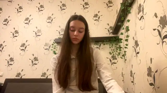 Snapshot of AshleyEady chatting on 09-16-25, 08:32 AshleyEady online show from 09-16-25, 08:32
