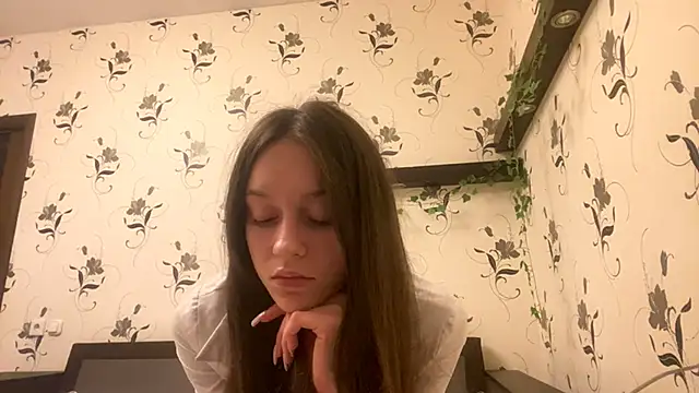 Snapshot of AshleyEady chatting on 09-22-25, 10:01 AshleyEady online show from 09-22-25, 10:01