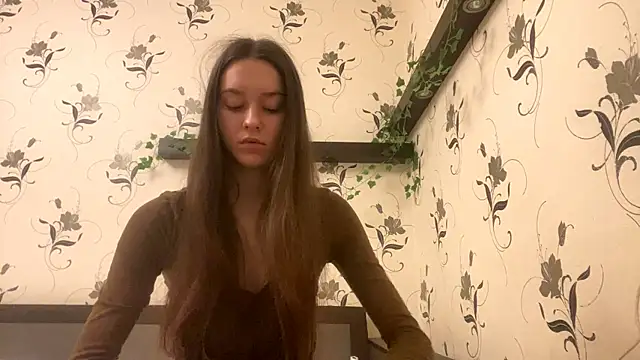 Snapshot of AshleyEady chatting on 10-05-25, 09:34 AshleyEady online show from 10-05-25, 09:34