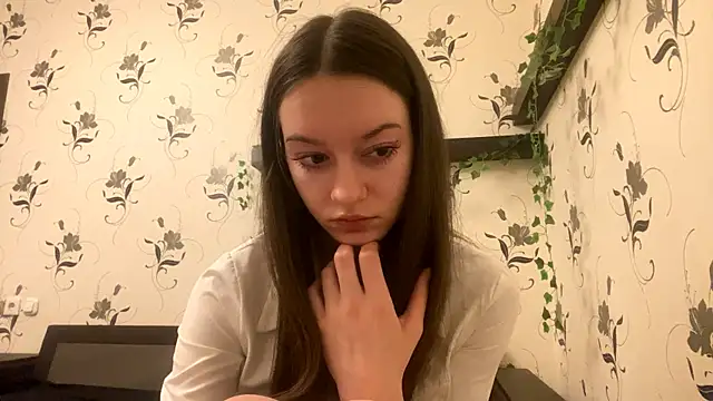 Snapshot of AshleyEady chatting on 10-16-25, 09:16 AshleyEady online show from 10-16-25, 09:16
