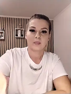 Snapshot of Mayaaaaaa_ chatting on 11-01-25, 01:40 Mayaaaaaa  online show from 11-01-25, 01:40