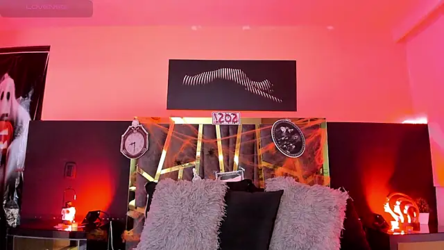 ScarletTorres online show from 10-23-25, 06:39