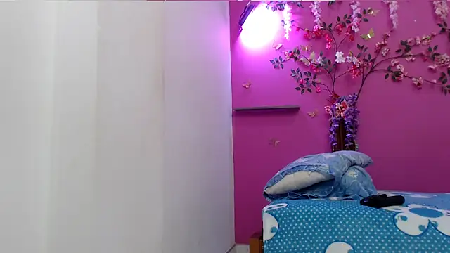 skinnybarbie022 online show from 03-01-26, 12:34