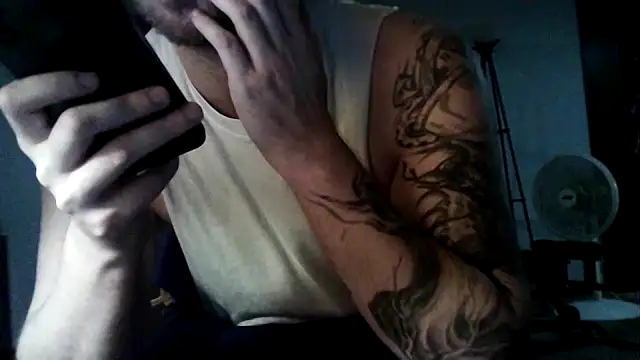 WyattL96 online show from 07-30-26, 05:34