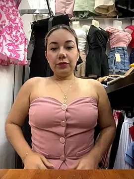 Snapshot of Fabii15 chatting on 09-26-25, 10:25 Fabii15 online show from 09-26-25, 10:25