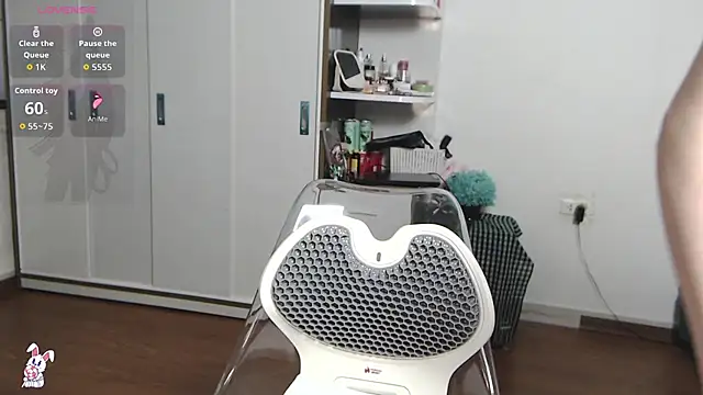 Suzie Wet Cave online show from 03-27-26, 11:10