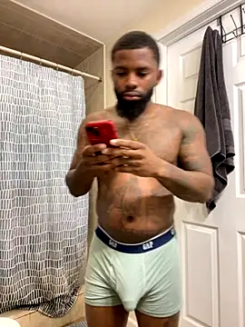 Snapshot of StandOnthatboy chatting on 09-19-25, 11:33 StandOnthatboy online show from 09-19-25, 11:33