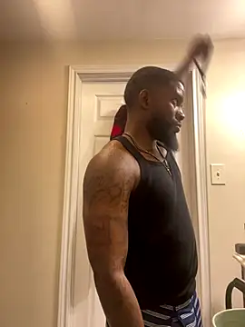 Snapshot of StandOnthatboy chatting on 10-12-25, 09:47 StandOnthatboy online show from 10-12-25, 09:47