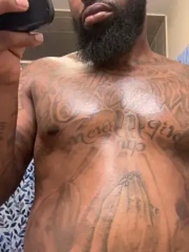 Snapshot of StandOnthatboy chatting on 03-27-26, 11:37 StandOnthatboy online show from 03-27-26, 11:37