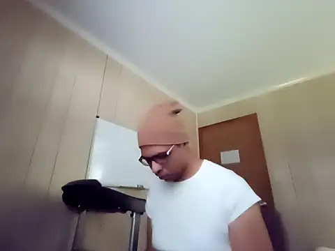 NaturalBeautyQueen online show from 09-30-25, 01:38