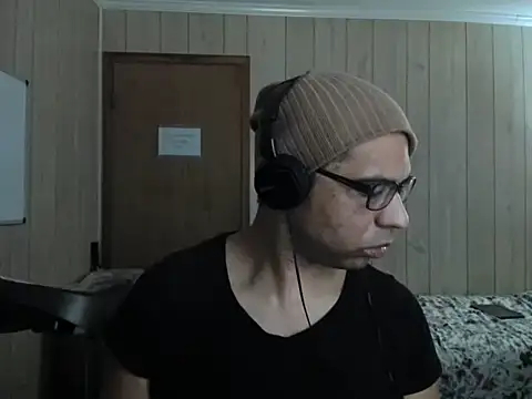 NaturalBeautyQueen online show from 10-27-25, 07:40