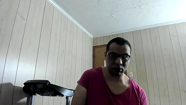 Snapshot of NaturalBeautyQueen chatting on 07-16-26, 12:11 NaturalBeautyQueen online show from 07-16-26, 12:11