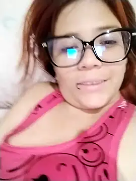 Snapshot of RapunzeRaydes chatting on 09-19-25, 05:09 RapunzeRaydes online show from 09-19-25, 05:09