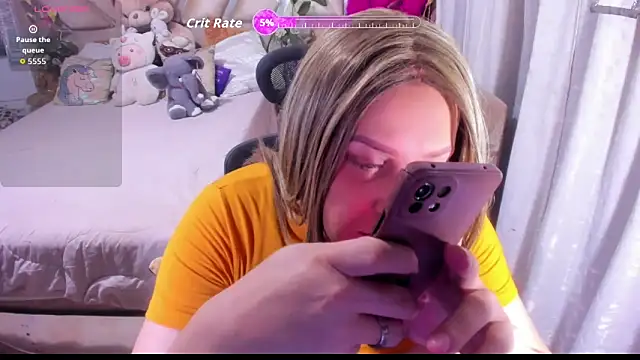 Snapshot of BarbieStyled chatting on 10-15-25, 01:50 BarbieStyled online show from 10-15-25, 01:50
