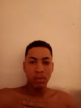 carloseduardo200319 online show from 01-10-26, 11:45