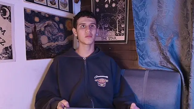 Snapshot of _realwav chatting on 09-21-25, 03:19 realwav online show from 09-21-25, 03:19