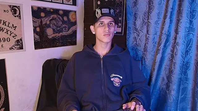 Snapshot of _realwav chatting on 10-24-25, 04:42 realwav online show from 10-24-25, 04:42