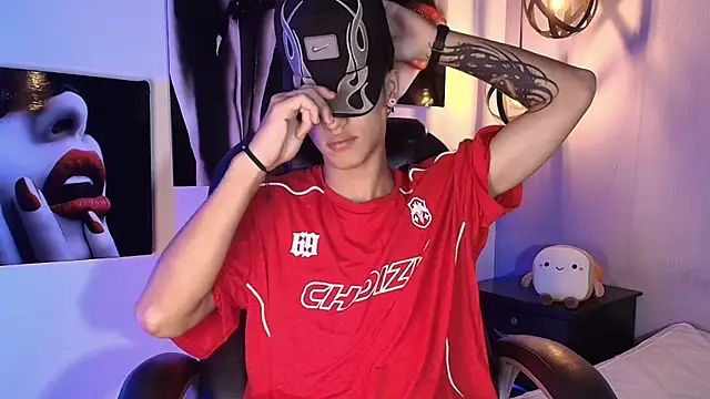 Snapshot of _realwav chatting on 11-02-25, 05:54 realwav online show from 11-02-25, 05:54