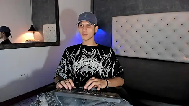  realwav online show from 11-25-25, 07:08