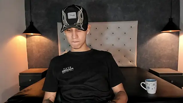  realwav online show from 12-16-25, 08:41