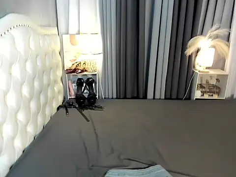 naughtyandreaxx online show from 10-03-25, 08:11