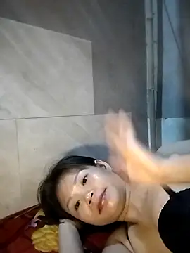 LinhNa999 online show from 09-25-25, 07:01