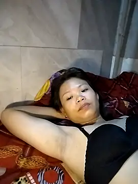 LinhNa999 online show from 10-12-25, 06:23