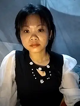 LinhNa999 online show from 02-16-26, 01:35