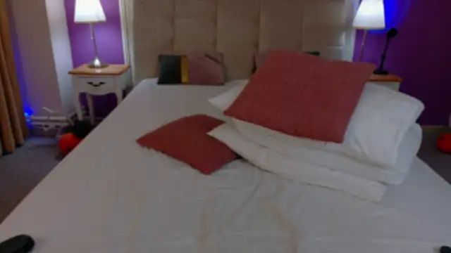 Snapshot of KimoraJoy chatting on 12-15-25, 11:09 KimoraJoy online show from 12-15-25, 11:09