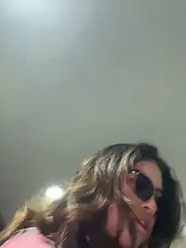 Isabela Colins online show from 09-22-25, 12:40