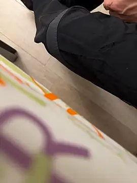 Manu97k online show from 10-30-25, 11:05