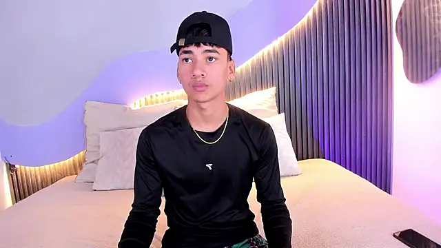 Dominic ghost online show from 11-07-25, 04:01