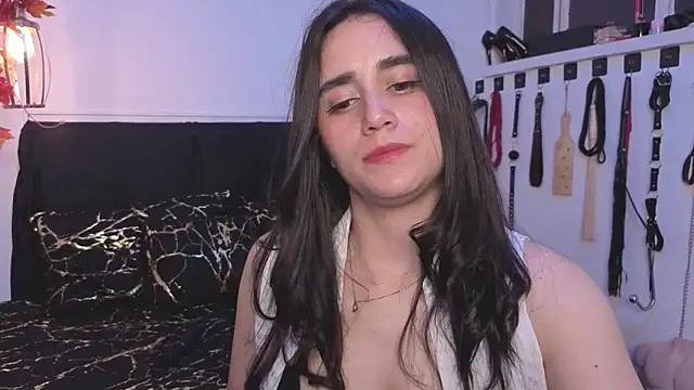 elowen halley1 online show from 11-21-25, 06:50