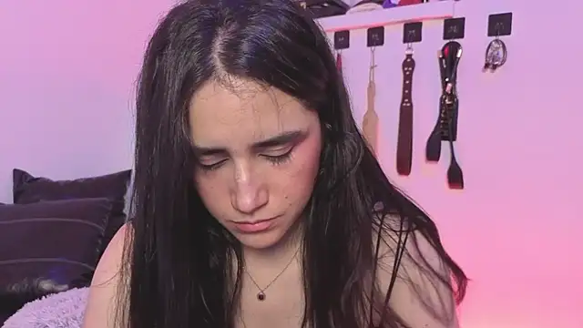 elowen halley1 online show from 01-31-26, 09:46