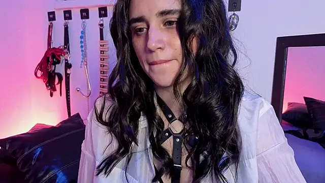 elowen halley1 online show from 02-21-26, 10:16