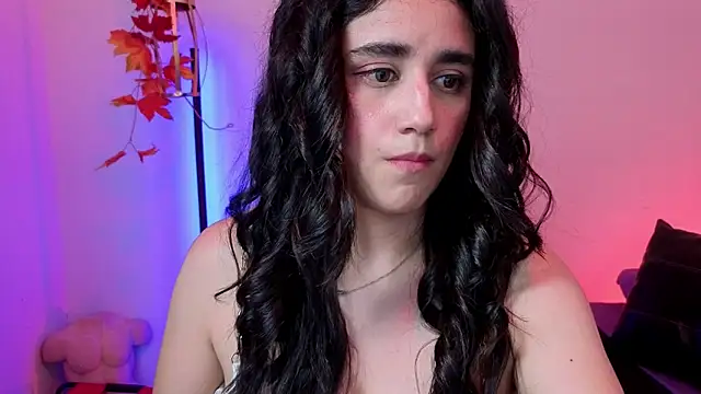 elowen halley1 online show from 03-31-26, 07:14