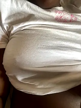 Snapshot of bybey18 chatting on 10-17-25, 01:25 bybey18 online show from 10-17-25, 01:25