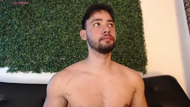 Snapshot of sam_ford_2 chatting on 01-14-26, 12:16 sam ford 2 online show from 01-14-26, 12:16