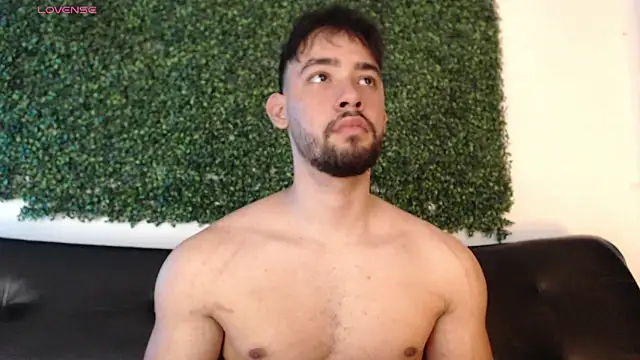 Snapshot of sam_ford_2 chatting on 02-13-26, 01:23 sam ford 2 online show from 02-13-26, 01:23