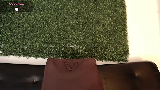 Snapshot of sam_ford_2 chatting on 03-11-26, 12:49 sam ford 2 online show from 03-11-26, 12:49