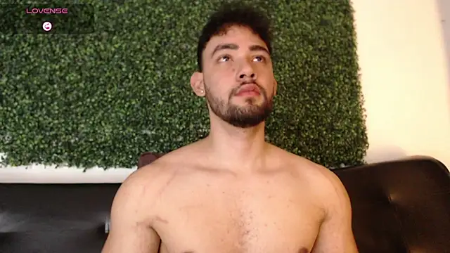 Snapshot of sam_ford_2 chatting on 03-14-26, 01:01 sam ford 2 online show from 03-14-26, 01:01