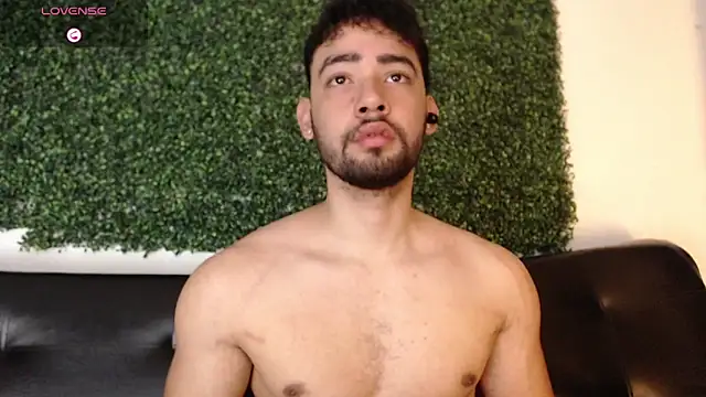 Snapshot of sam_ford_2 chatting on 03-27-26, 01:00 sam ford 2 online show from 03-27-26, 01:00