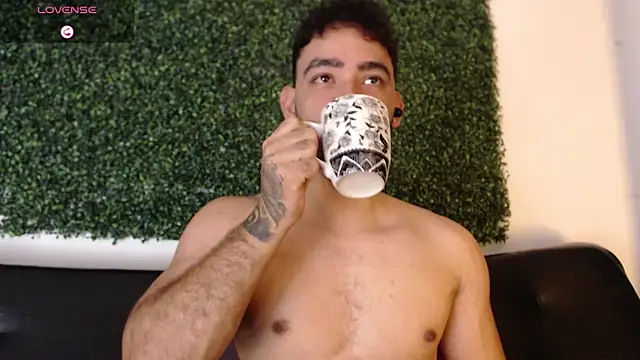 Snapshot of sam_ford_2 chatting on 04-03-26, 12:30 sam ford 2 online show from 04-03-26, 12:30