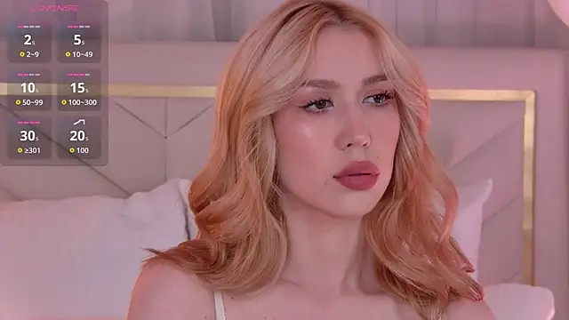 VelvetHell online show from 09-15-25, 03:39