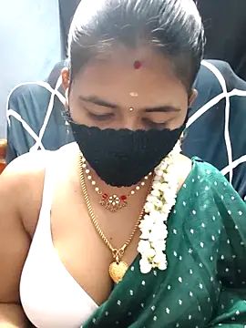 Snapshot of Tamil_Lotus chatting on 04-09-26, 05:18 Tamil Lotus online show from 04-09-26, 05:18