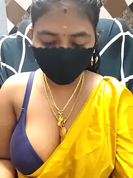 Snapshot of Tamil_Lotus chatting on 05-15-26, 05:42 Tamil Lotus online show from 05-15-26, 05:42